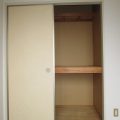 洋室3.7帖収納・写真は205号室