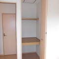 洋室６帖⓶収納・写真は202号室