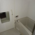浴室・写真は101号室のものとなります。