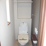 1階トイレ(洗浄便座付)(小物は付属しません)