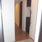 玄関・写真は301号室