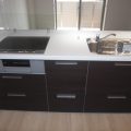 対面式システムキッチン(IHコンロ付)・写真は105号室