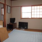 離れ　2階和室4.5帖(動産は撤去します)