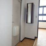 玄関(下駄箱付)・写真は206号室